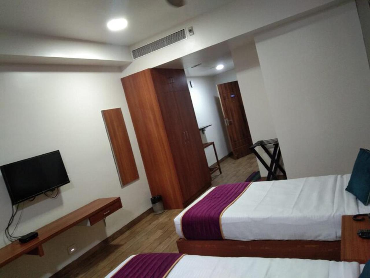 Dsquare Omr By K Hotels チェンナイ エクステリア 写真